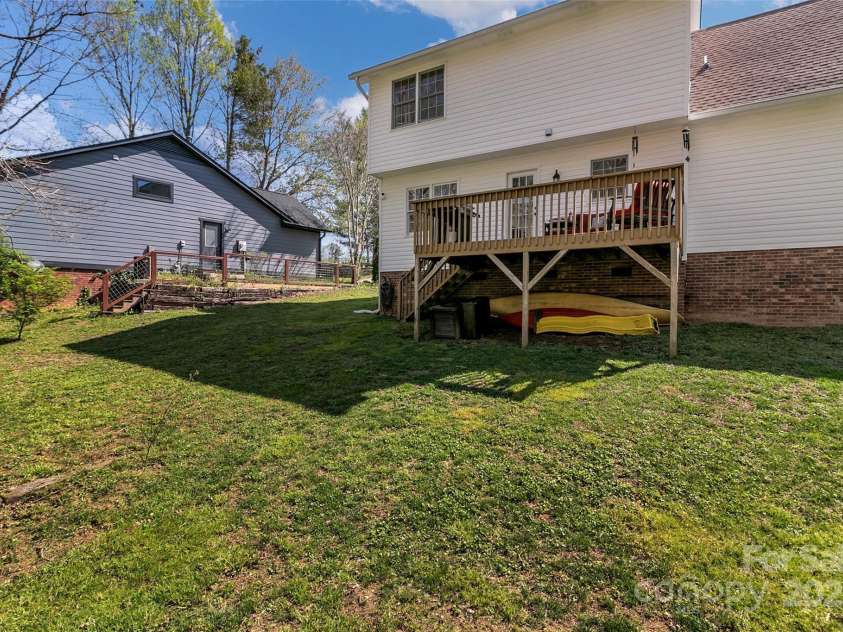 6 Southchase Drive, Fletcher, NC 28732.  MLS# CAR4245969, YatesRealty ID 7606. 