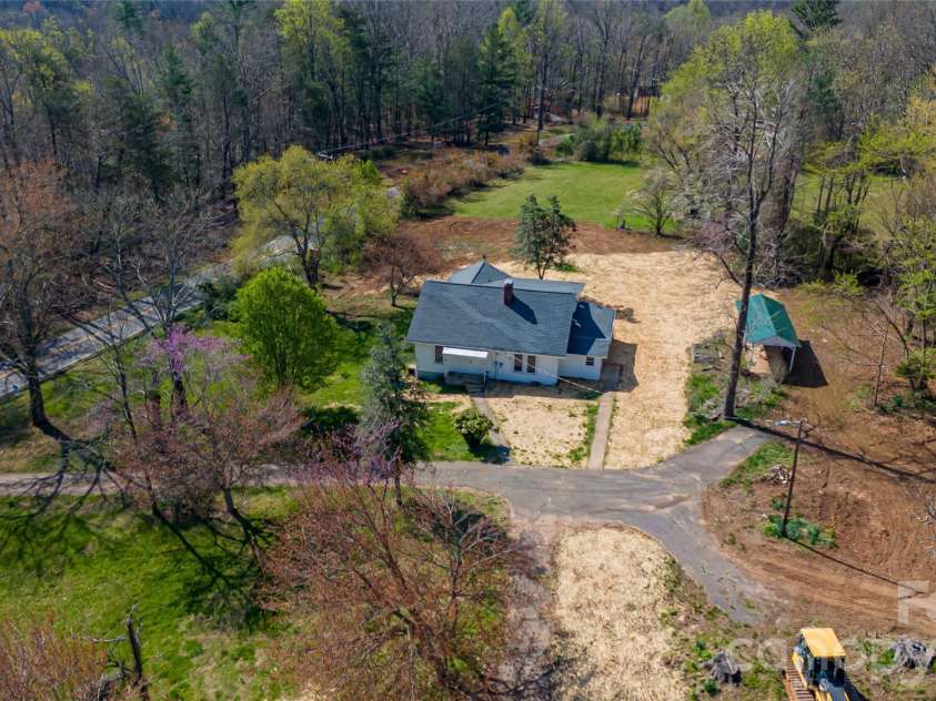 761 Amherst Road, Morganton, NC 28655.  MLS# CAR4361681, YatesRealty ID 7608. 