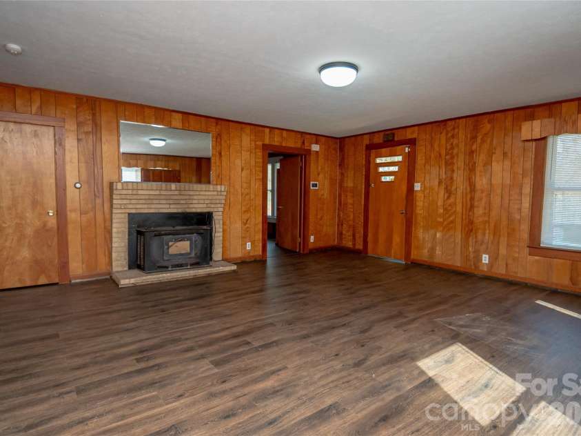 761 Amherst Road, Morganton, NC 28655.  MLS# CAR4361681, YatesRealty ID 7608. 