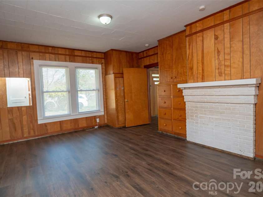 761 Amherst Road, Morganton, NC 28655.  MLS# CAR4361681, YatesRealty ID 7608. 