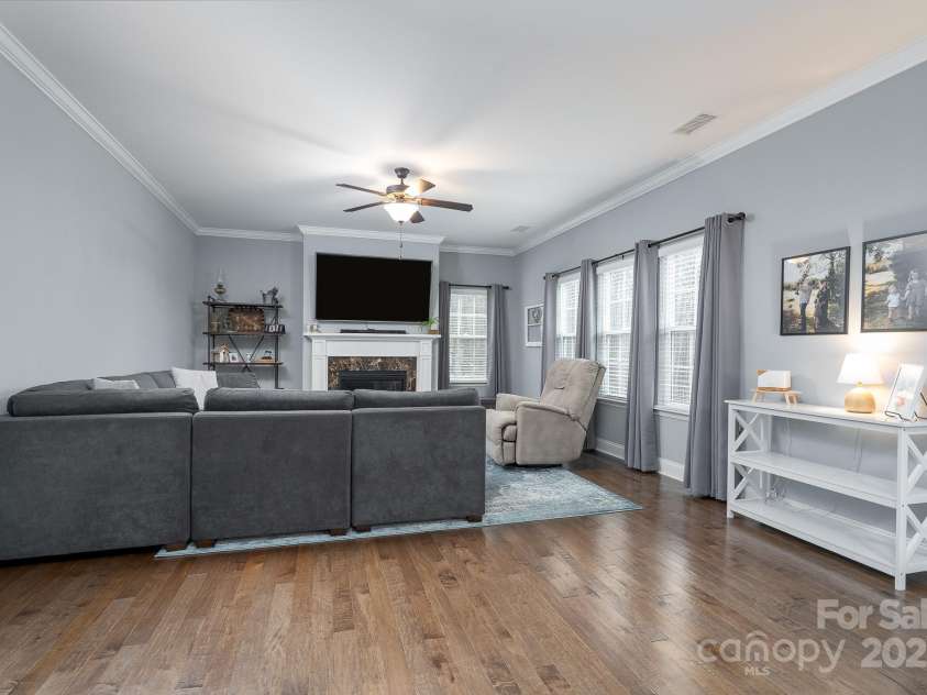 123 Kingfisher Drive, Mooresville, NC 28117.  MLS# CAR4209658, YatesRealty ID 7609. 