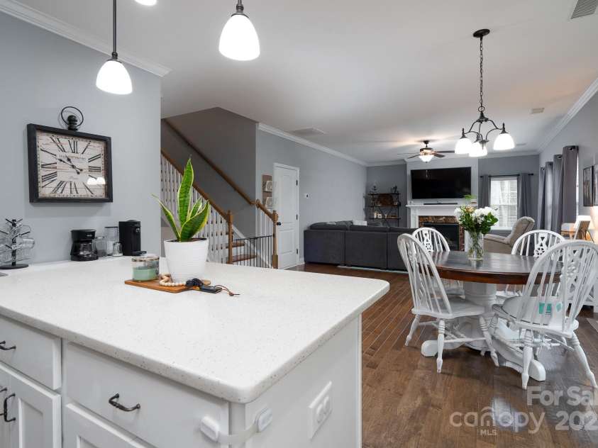 123 Kingfisher Drive, Mooresville, NC 28117.  MLS# CAR4209658, YatesRealty ID 7609. 