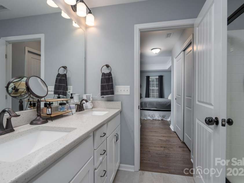 123 Kingfisher Drive, Mooresville, NC 28117.  MLS# CAR4209658, YatesRealty ID 7609. 