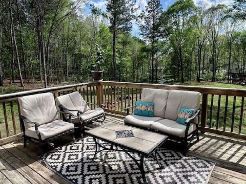 123 Kingfisher Drive, Mooresville, NC 28117.  MLS# CAR4209658, YatesRealty ID 7609. 