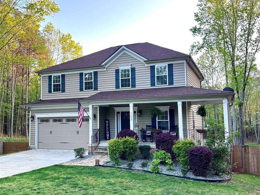 123 Kingfisher Drive, Mooresville, NC 28117.  MLS# CAR4209658, YatesRealty ID 7609. 