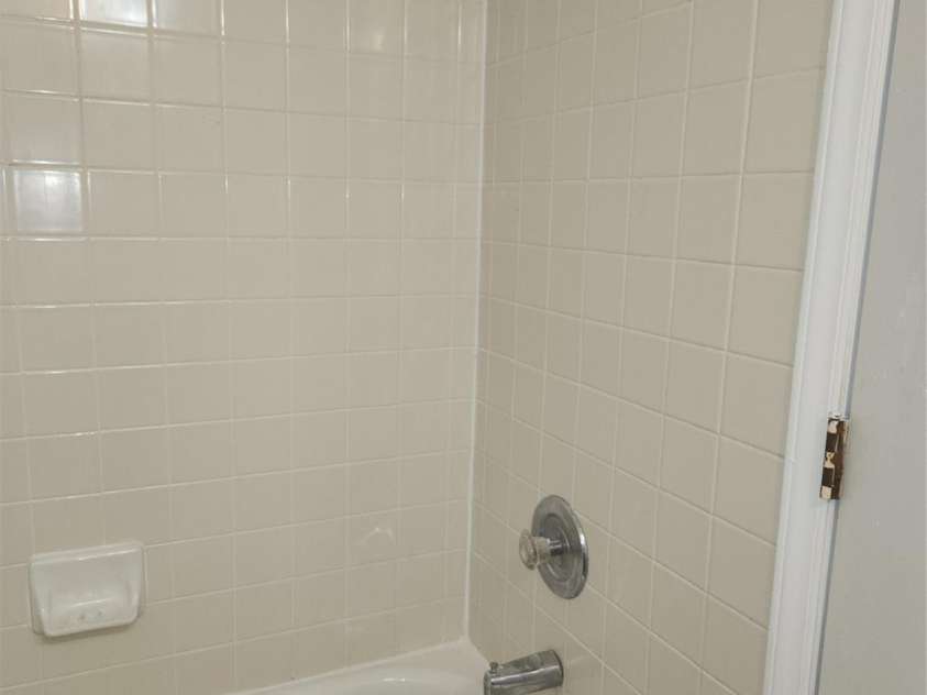 1614-H Arlyn Circle, Charlotte, NC 28213.  MLS# CAR4311725, YatesRealty ID 761. 