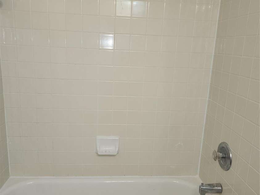 1614-H Arlyn Circle, Charlotte, NC 28213.  MLS# CAR4311725, YatesRealty ID 761. 