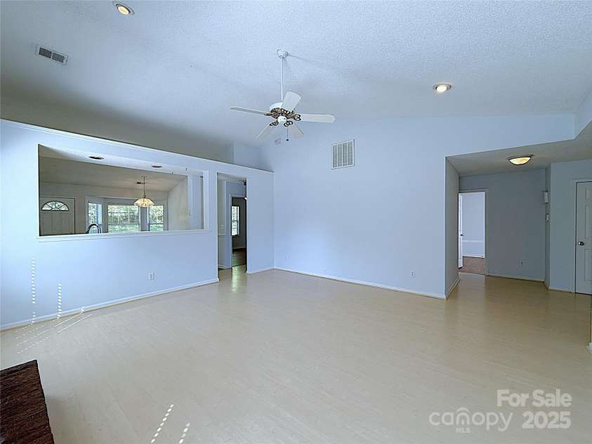 3007 Walsingham Court, Matthews, NC 28105.  MLS# CAR4240078, YatesRealty ID 7611. 