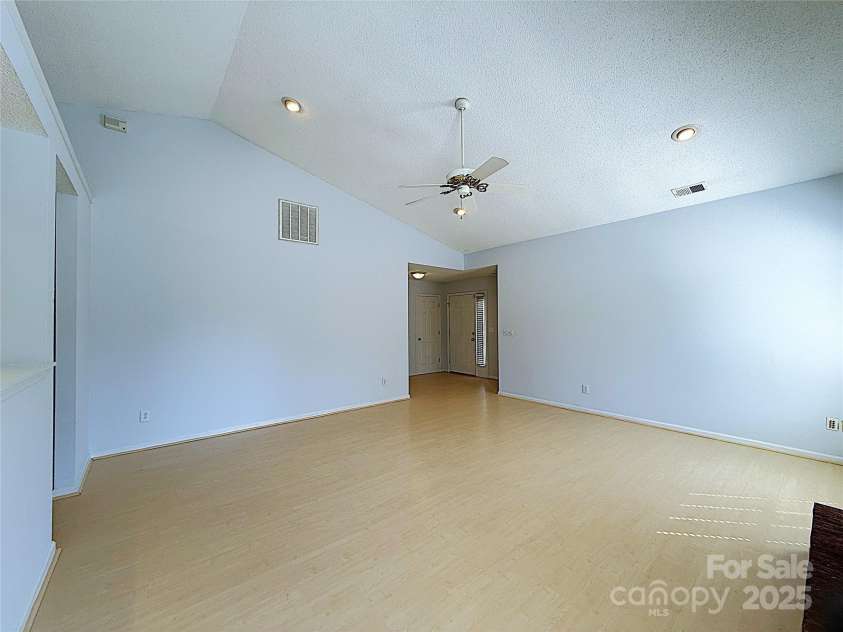 3007 Walsingham Court, Matthews, NC 28105.  MLS# CAR4240078, YatesRealty ID 7611. 