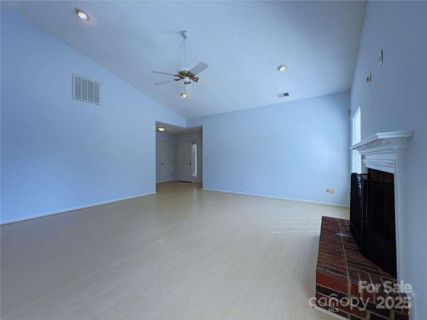 3007 Walsingham Court, Matthews, NC 28105.  MLS# CAR4240078, YatesRealty ID 7611. 