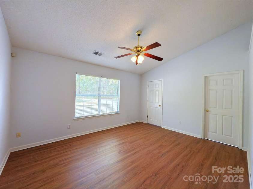 3007 Walsingham Court, Matthews, NC 28105.  MLS# CAR4240078, YatesRealty ID 7611. 