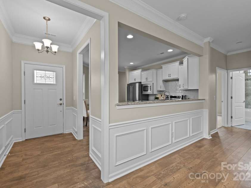 250 Cherry Tree Drive, Fort Mill, SC 29715.  MLS# CAR4219555, YatesRealty ID 7612. Entryway