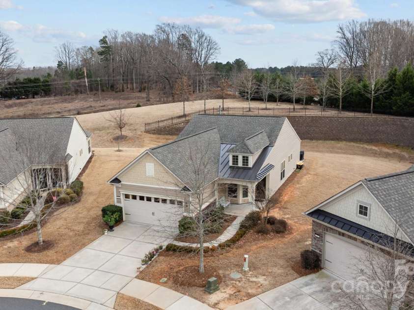 250 Cherry Tree Drive, Fort Mill, SC 29715.  MLS# CAR4219555, YatesRealty ID 7612. Home