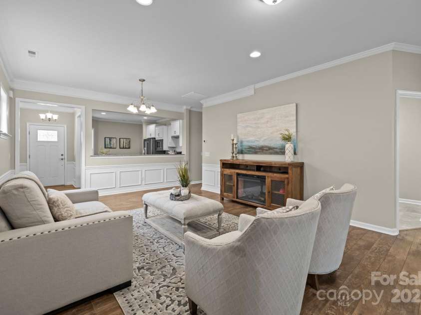 250 Cherry Tree Drive, Fort Mill, SC 29715.  MLS# CAR4219555, YatesRealty ID 7612. Living room