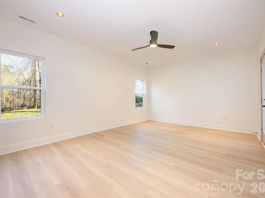 1209-1 Patterson Street, Shelby, NC 28152.  MLS# CAR4325488, YatesRealty ID 7613. 