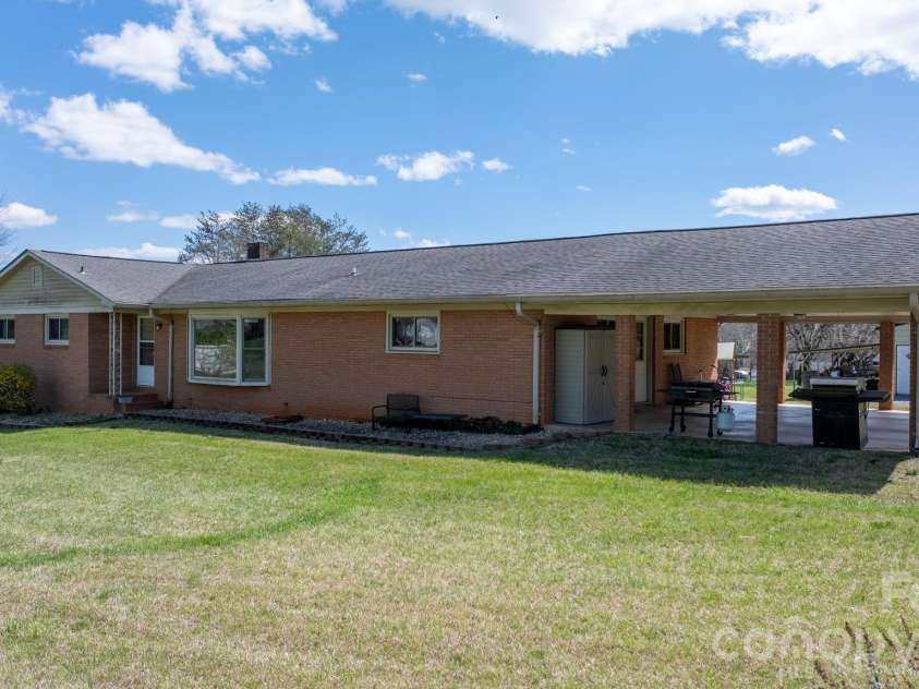103 Hamp Street, Morganton, NC 28655.  MLS# CAR4356789, YatesRealty ID 7614. 