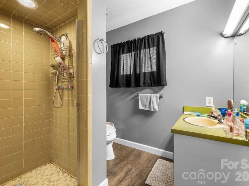 103 Hamp Street, Morganton, NC 28655.  MLS# CAR4356789, YatesRealty ID 7614. 