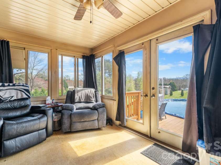 103 Hamp Street, Morganton, NC 28655.  MLS# CAR4356789, YatesRealty ID 7614. 