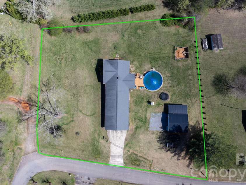 103 Hamp Street, Morganton, NC 28655.  MLS# CAR4356789, YatesRealty ID 7614. 