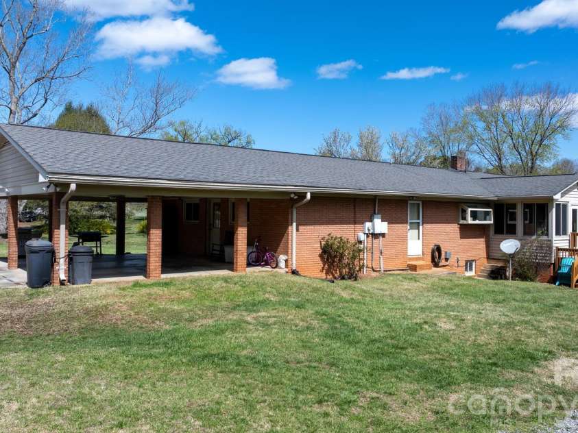 103 Hamp Street, Morganton, NC 28655.  MLS# CAR4356789, YatesRealty ID 7614. 
