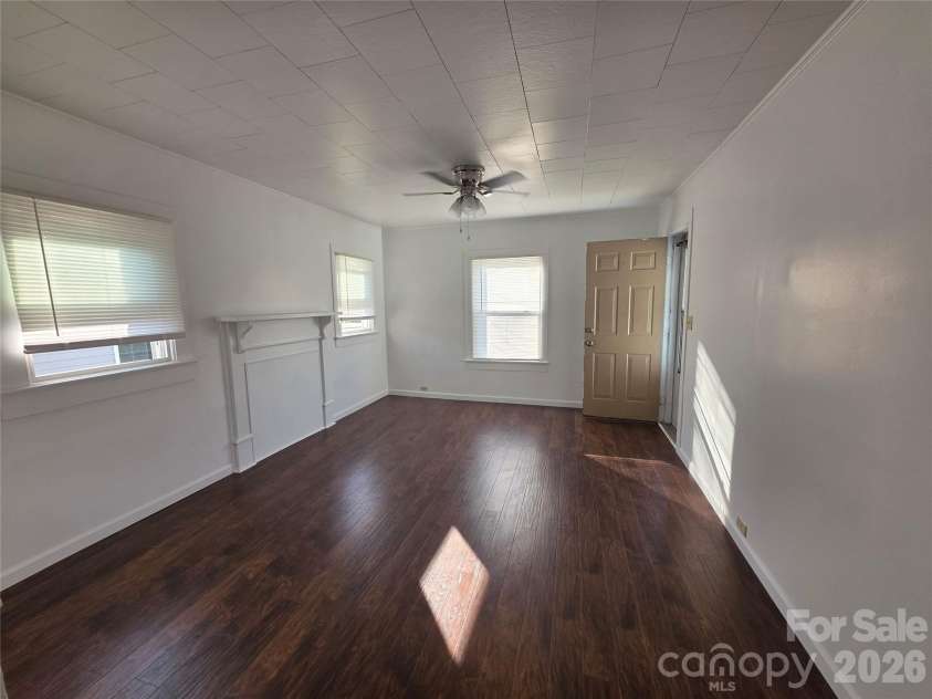 908 Linwood Road, Gastonia, NC 28052.  MLS# CAR4362502, YatesRealty ID 7615. 
