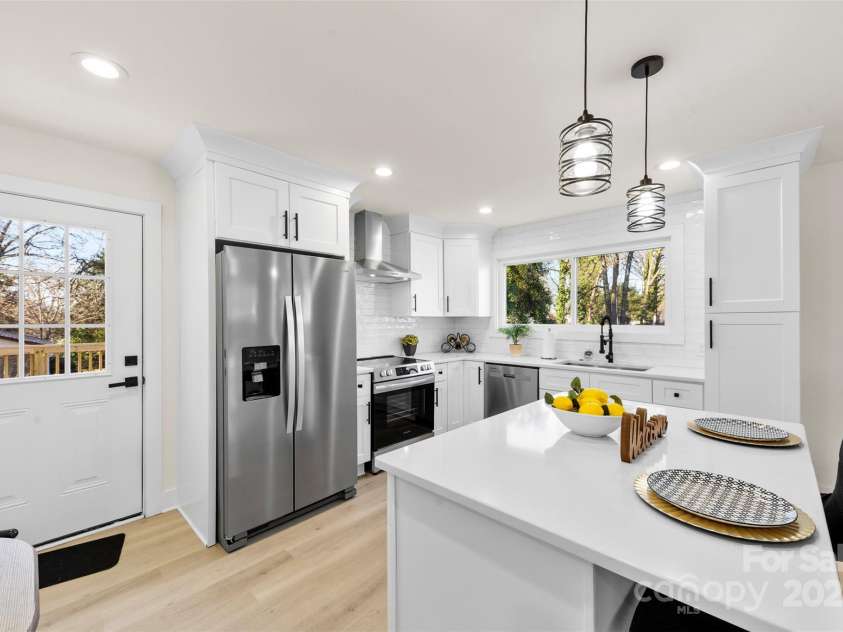 2600 Alleghany Street, Charlotte, NC 28208.  MLS# CAR4170729, YatesRealty ID 7618. 