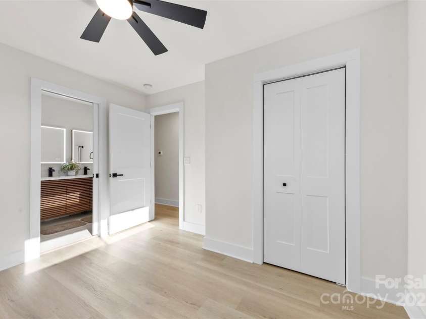 2600 Alleghany Street, Charlotte, NC 28208.  MLS# CAR4170729, YatesRealty ID 7618. 