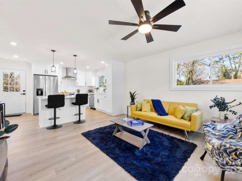 2600 Alleghany Street, Charlotte, NC 28208.  MLS# CAR4170729, YatesRealty ID 7618. 