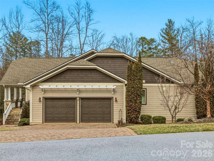 70 Greenwells Glory Drive, Biltmore Lake, NC 28715.  MLS# CAR4353644, YatesRealty ID 7618. 