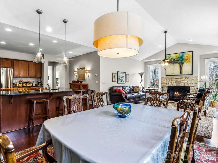 70 Greenwells Glory Drive, Biltmore Lake, NC 28715.  MLS# CAR4353644, YatesRealty ID 7618. 