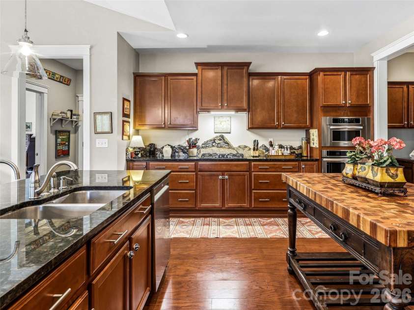 70 Greenwells Glory Drive, Biltmore Lake, NC 28715.  MLS# CAR4353644, YatesRealty ID 7618. 