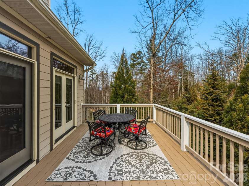 70 Greenwells Glory Drive, Biltmore Lake, NC 28715.  MLS# CAR4353644, YatesRealty ID 7618. 