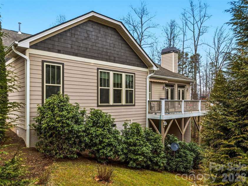 70 Greenwells Glory Drive, Biltmore Lake, NC 28715.  MLS# CAR4353644, YatesRealty ID 7618. 