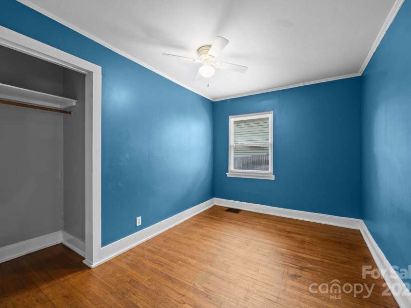 330 Clover Street, Mooresville, NC 28115.  MLS# CAR4246857, YatesRealty ID 7619. 