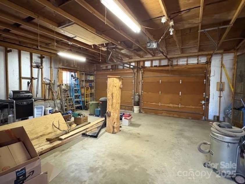585 Purple Finch Road, Brevard, NC 28712.  MLS# CAR4208829, YatesRealty ID 7621. 