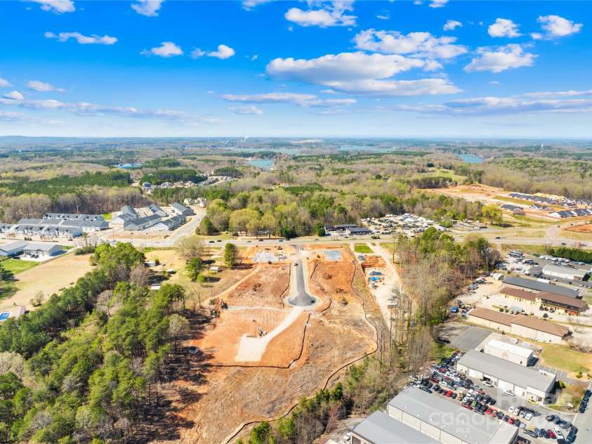 121 Winners Circle, Mooresville, NC 28117.  MLS# CAR4234131, YatesRealty ID 7623. 