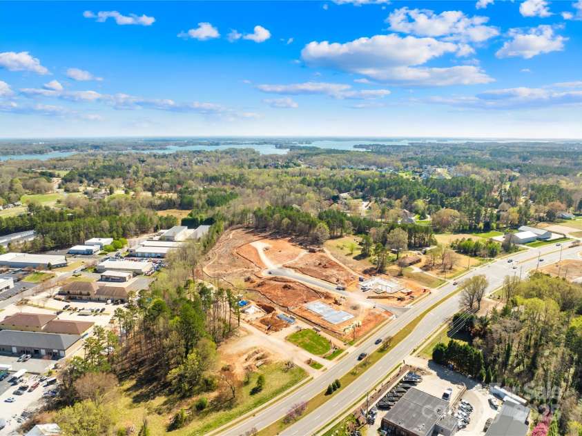 121 Winners Circle, Mooresville, NC 28117.  MLS# CAR4234131, YatesRealty ID 7623. 