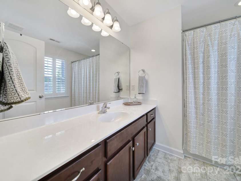 5025 Willing Court, Fort Mill, SC 29707.  MLS# CAR4247233, YatesRealty ID 7624. 