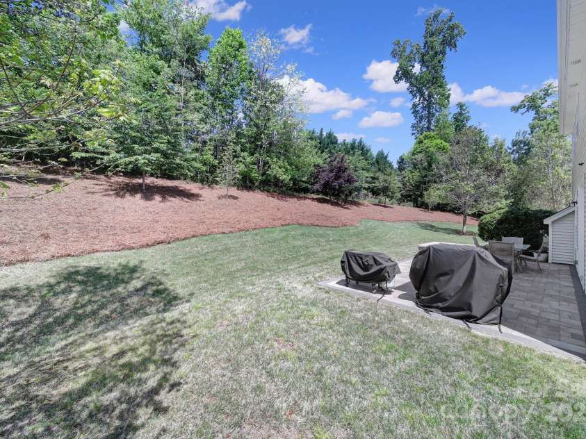 5025 Willing Court, Fort Mill, SC 29707.  MLS# CAR4247233, YatesRealty ID 7624. 