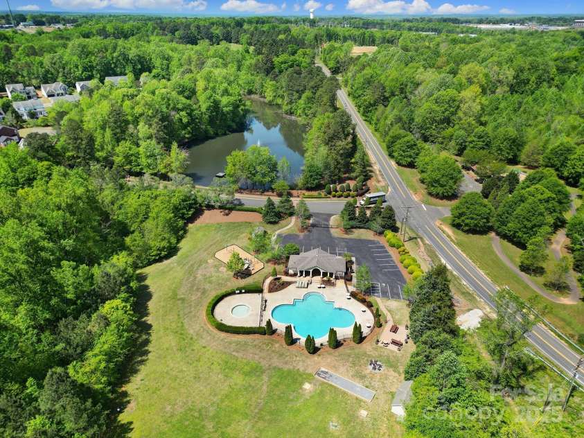 5025 Willing Court, Fort Mill, SC 29707.  MLS# CAR4247233, YatesRealty ID 7624. 