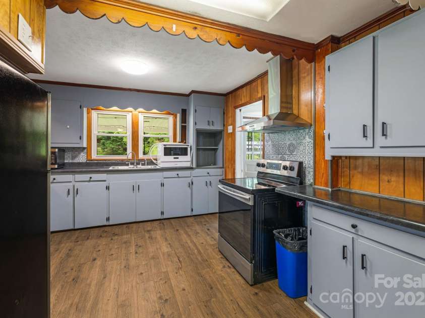 8171 Sugar Hill Road, Marion, NC 28752.  MLS# CAR4296295, YatesRealty ID 7625. 
