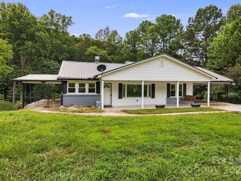 8171 Sugar Hill Road, Marion, NC 28752.  MLS# CAR4296295, YatesRealty ID 7625. Front