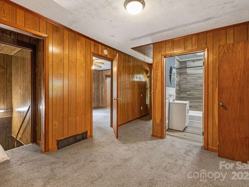 8171 Sugar Hill Road, Marion, NC 28752.  MLS# CAR4296295, YatesRealty ID 7625. Hallway