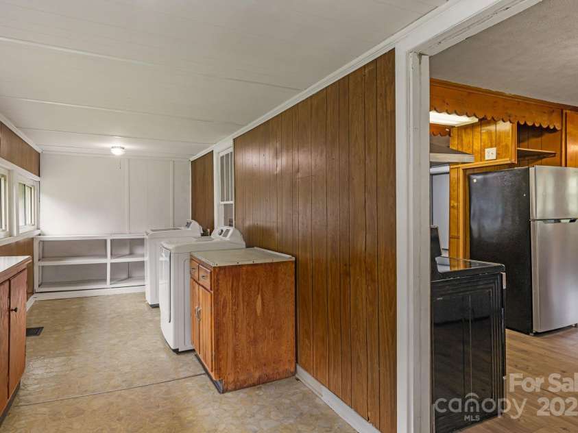 8171 Sugar Hill Road, Marion, NC 28752.  MLS# CAR4296295, YatesRealty ID 7625. Laundry
