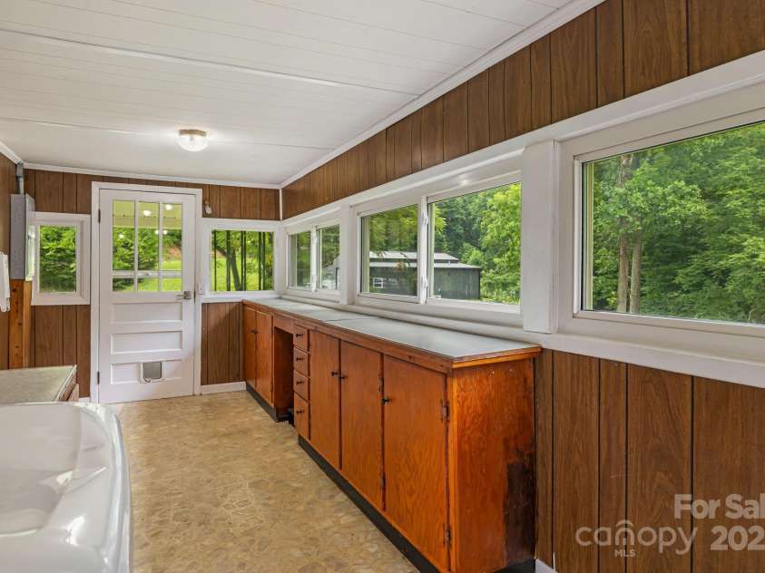 8171 Sugar Hill Road, Marion, NC 28752.  MLS# CAR4296295, YatesRealty ID 7625. Laundry/Storage