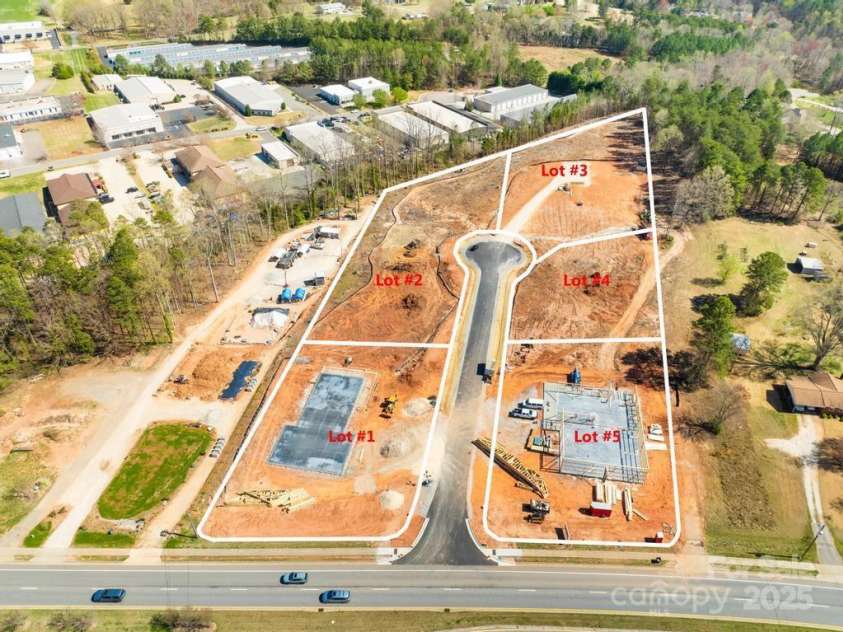 108 Winners Circle, Mooresville, NC 28117.  MLS# CAR4234928, YatesRealty ID 7627. 