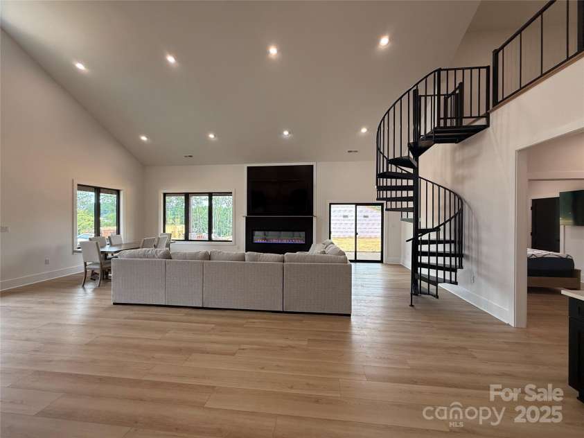 108 Winners Circle, Mooresville, NC 28117.  MLS# CAR4234928, YatesRealty ID 7627. 