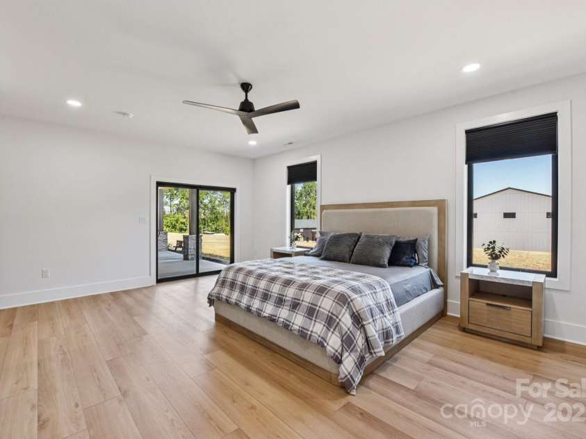 108 Winners Circle, Mooresville, NC 28117.  MLS# CAR4301137, YatesRealty ID 7627. 