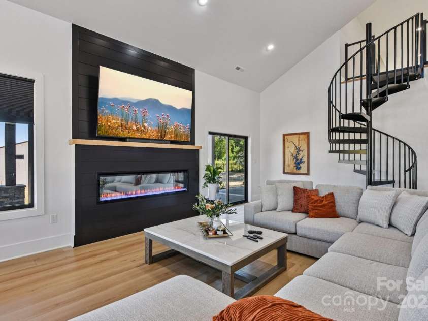 108 Winners Circle, Mooresville, NC 28117.  MLS# CAR4334111, YatesRealty ID 7627. 