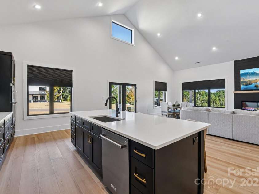 108 Winners Circle, Mooresville, NC 28117.  MLS# CAR4334111, YatesRealty ID 7627. 